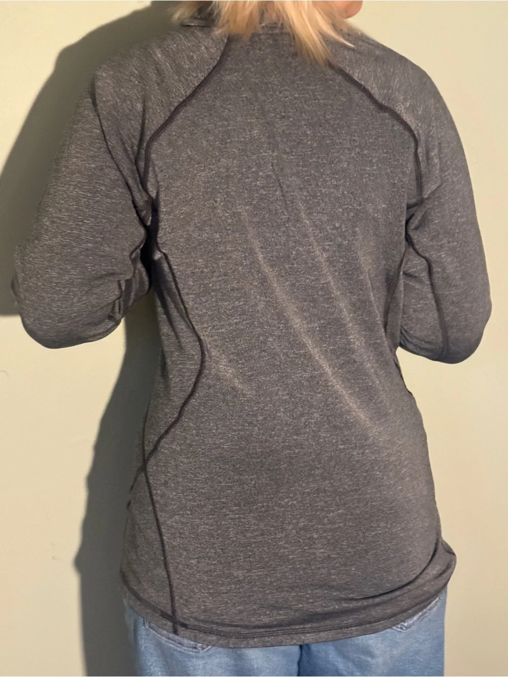 The North Face Men’s Charcoal Gray 1/4 Zip Pullover